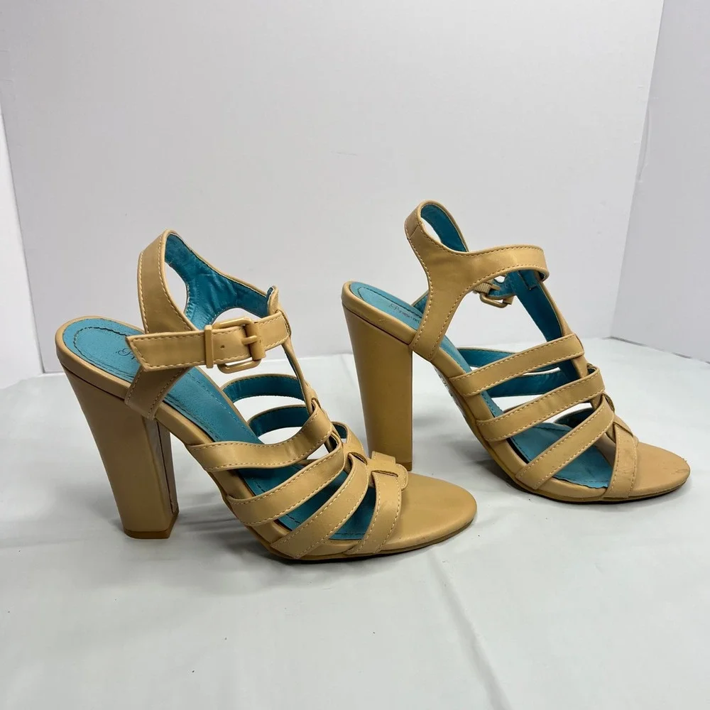 Promise Block Heel Sandals 8.5 Beige‎ Tan Strappy Gladiator Buckle